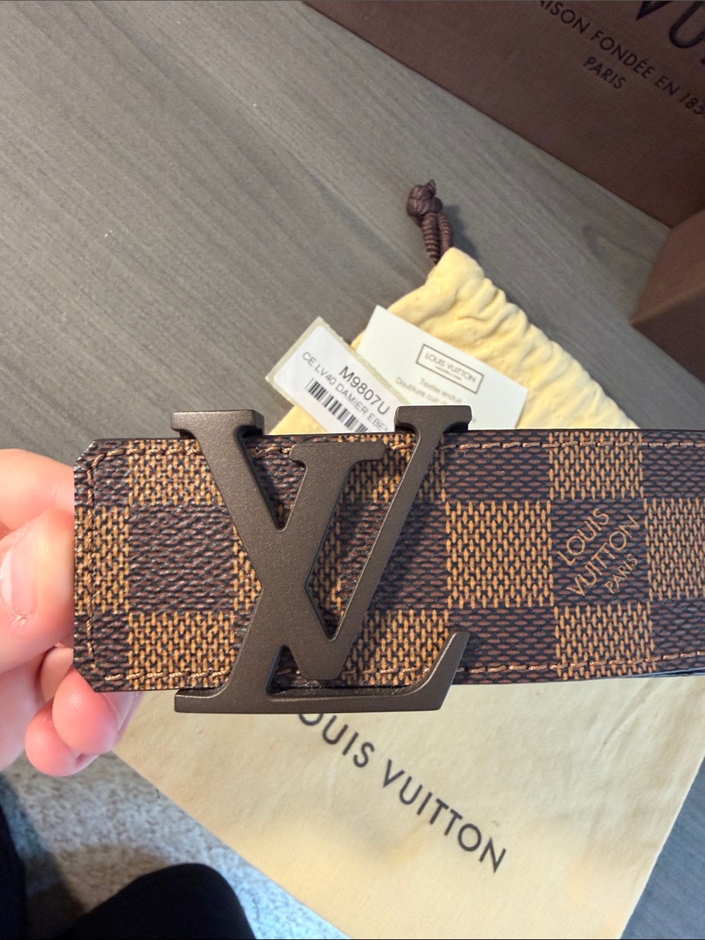 Louis Vuitton Brown Damier Belt with LV monogram Buckle - Picture 7 of 7